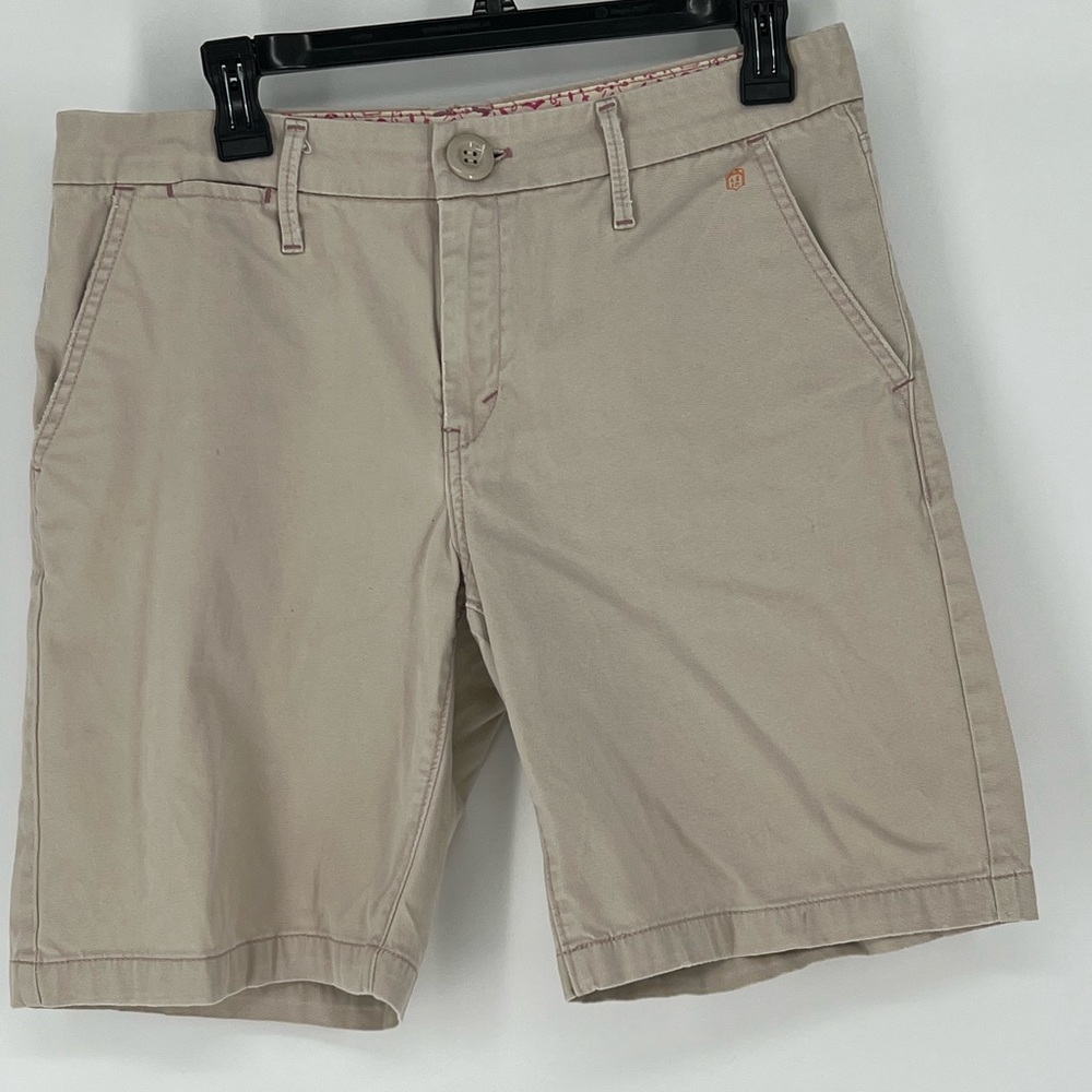 LEVI’S TAB TWILLS COTTON SPANDEX FLAT FRONT FIVE POCKET SHORTS